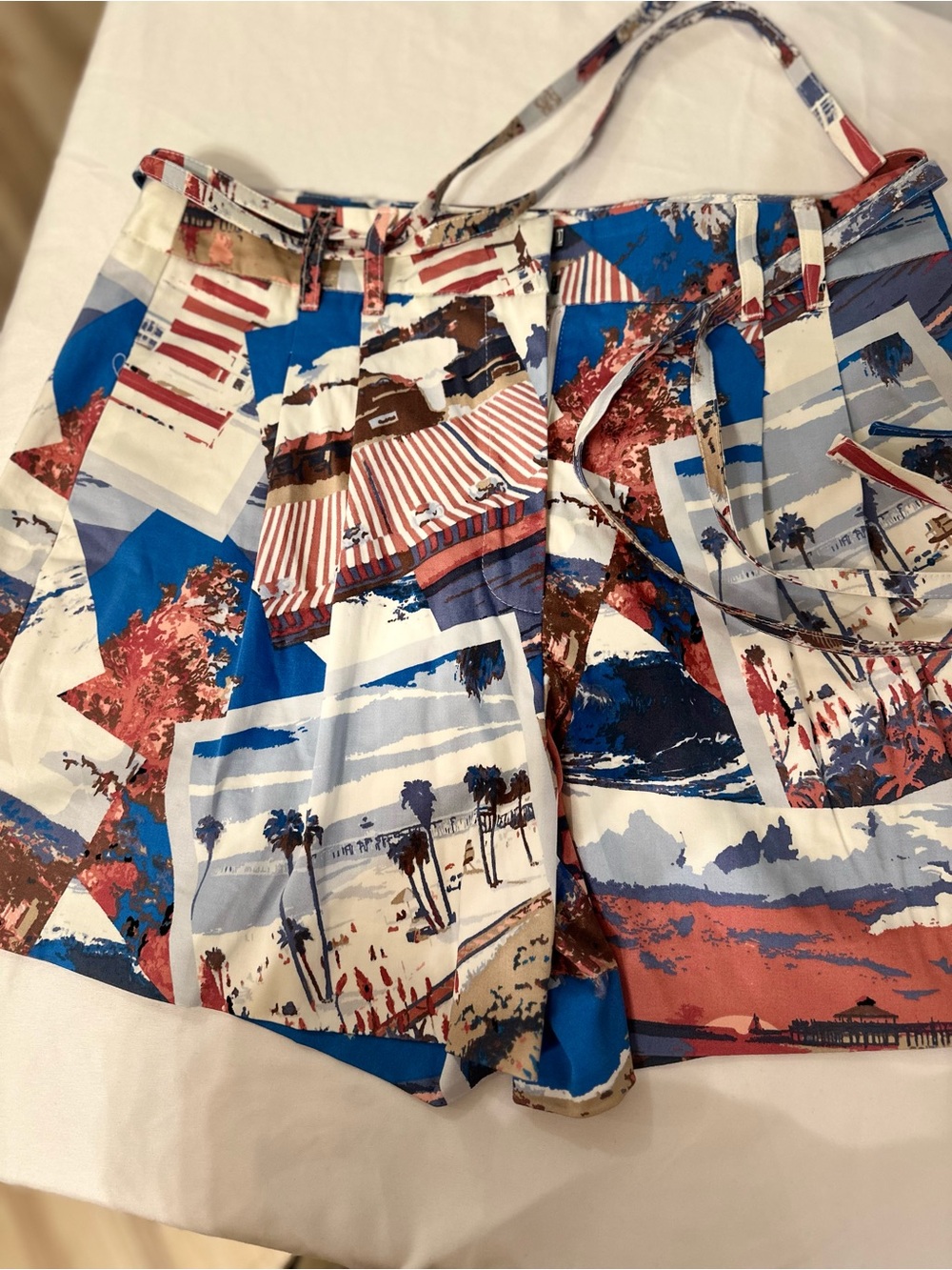 Printed High-Waist Women’s Shorts in Blue & White sz 8
